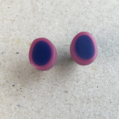 studs tiny oval dark blue fushcia line